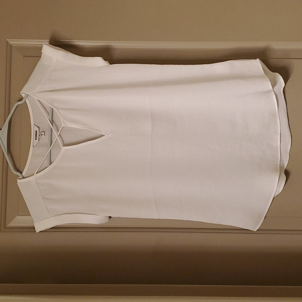 Express xs curved hem top